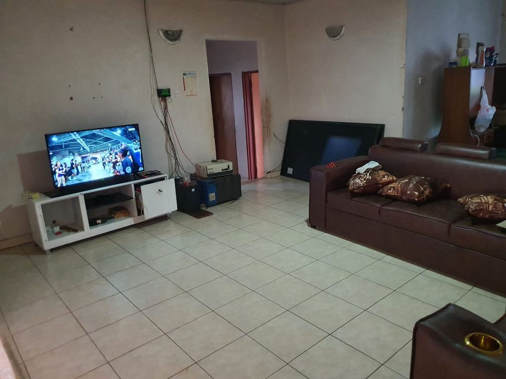 Property photo 3 of 4