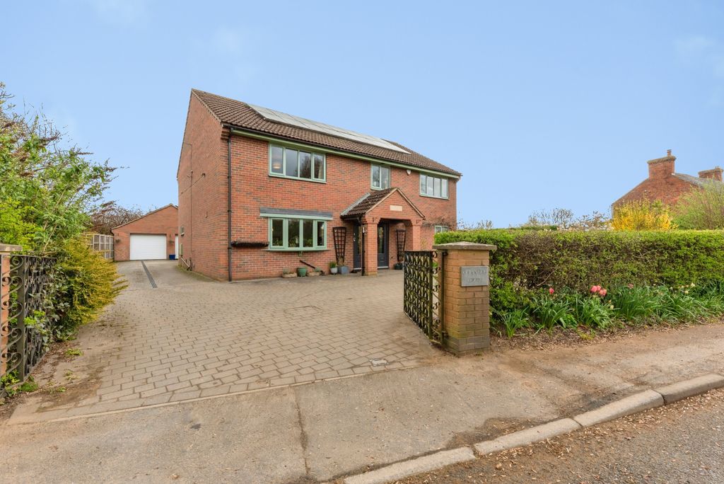 Property photo 1 of 27 1A