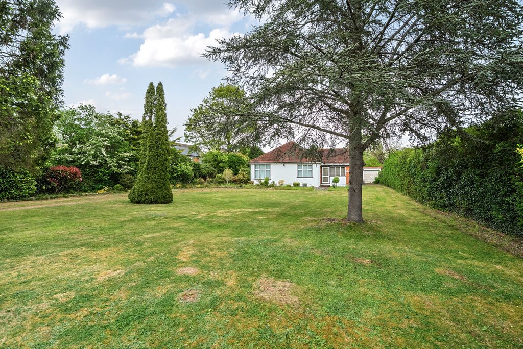 Property photo 2 of 12 1-69F0ce8B4d144-1...