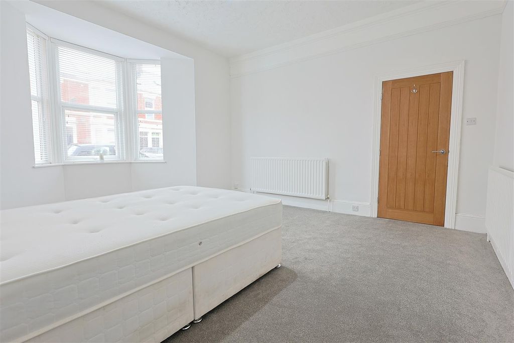 Property photo 3 of 10 Bb4C1204-Bc90-4CCC-A287-4E1E52115Df6.Jpeg