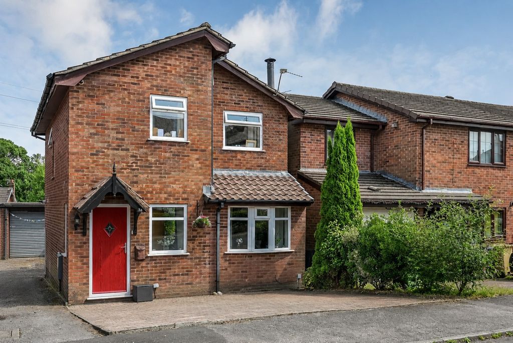 Property photo 1 of 33 5218802