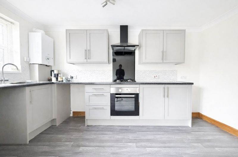 Property photo 2 of 19 Kitchen