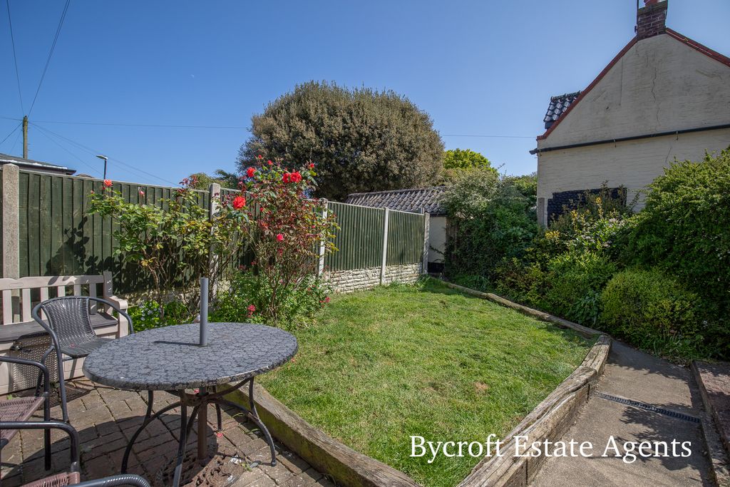Property photo 2 of 13