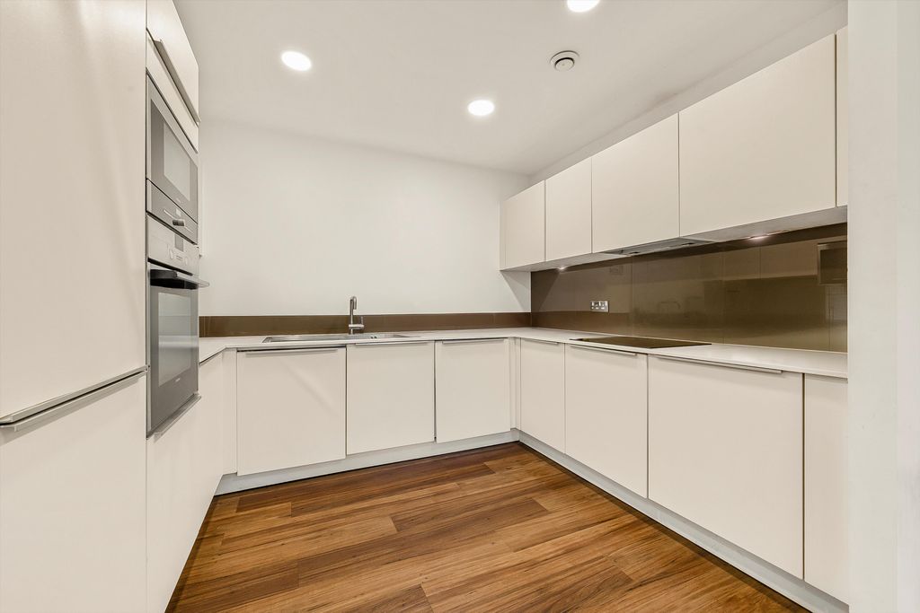 Property photo 2 of 10 Image