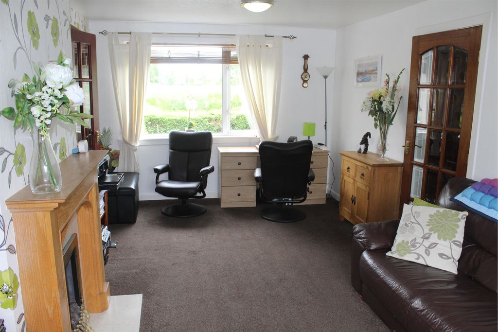 Property photo 3 of 24