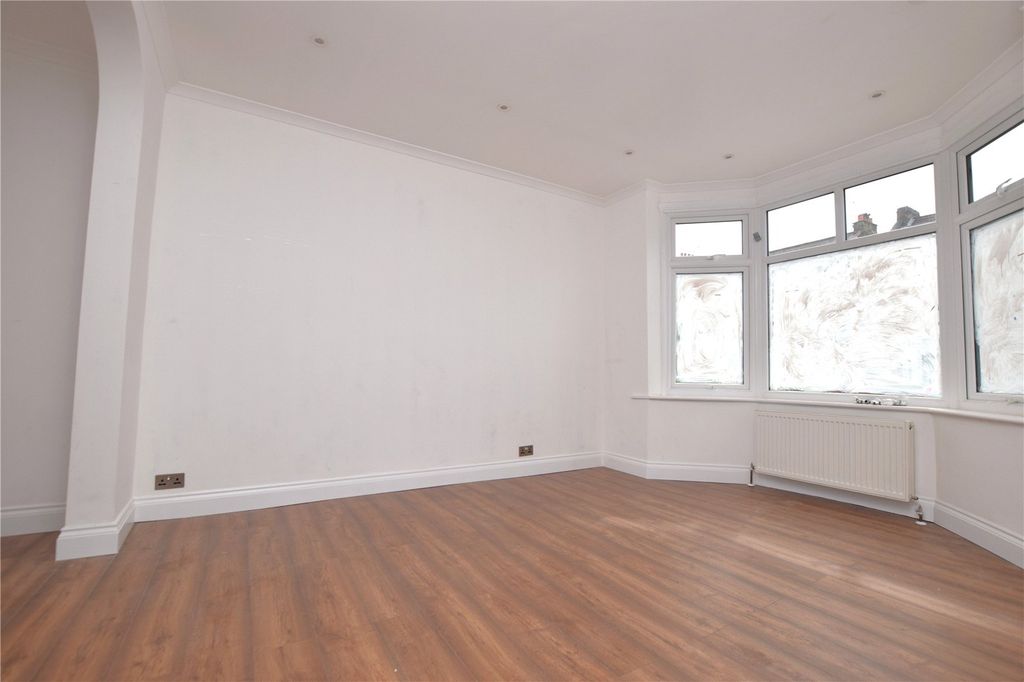 Property photo 2 of 13 Picture No. 03