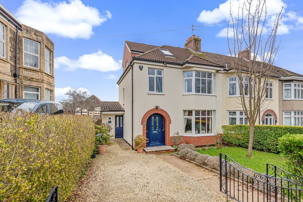 Property photo 1 of 48 Front