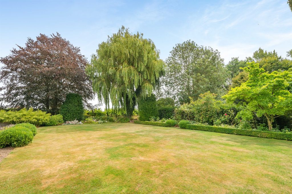 Property photo 3 of 26