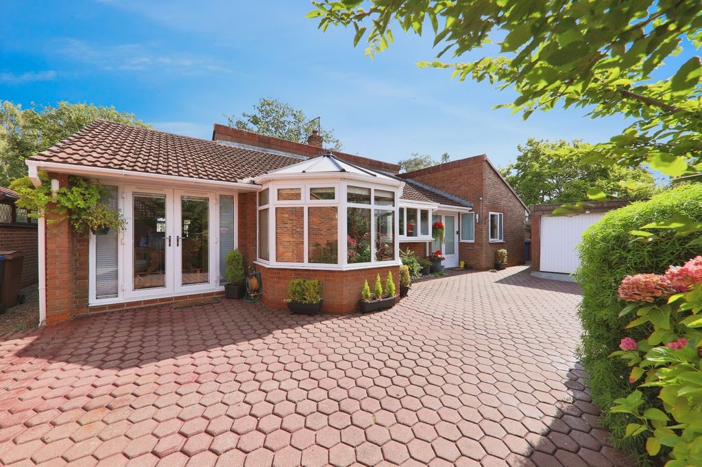Property photo 1 of 20 4411861