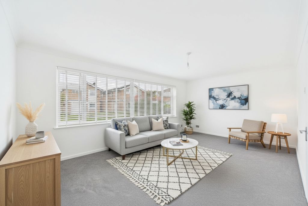 Property photo 2 of 14 Lounge Diner