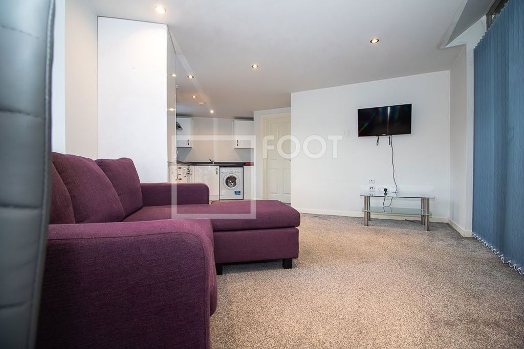 Property photo 3 of 32