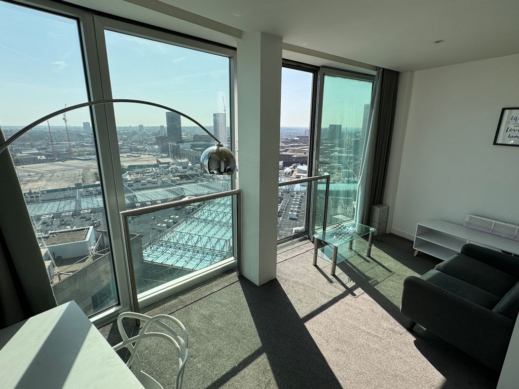 Property photo 2 of 11