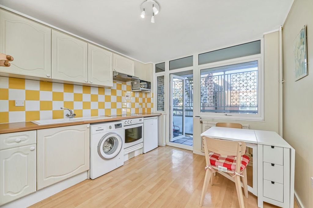 Property photo 3 of 7