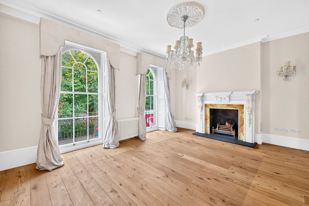 Property photo 1 of 20 Reception Room