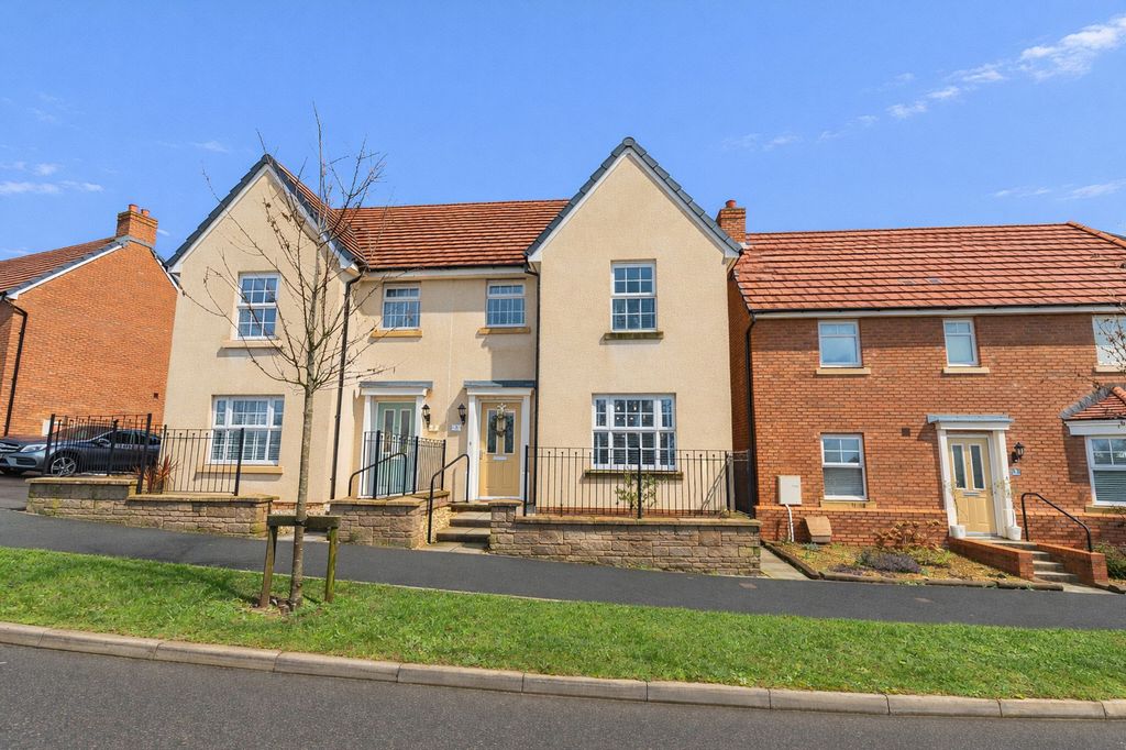 Property photo 1 of 21