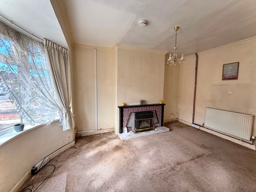 Property photo 2 of 26