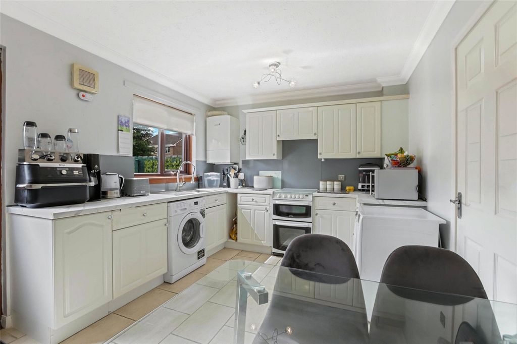 Property photo 3 of 21 Picture No. 10