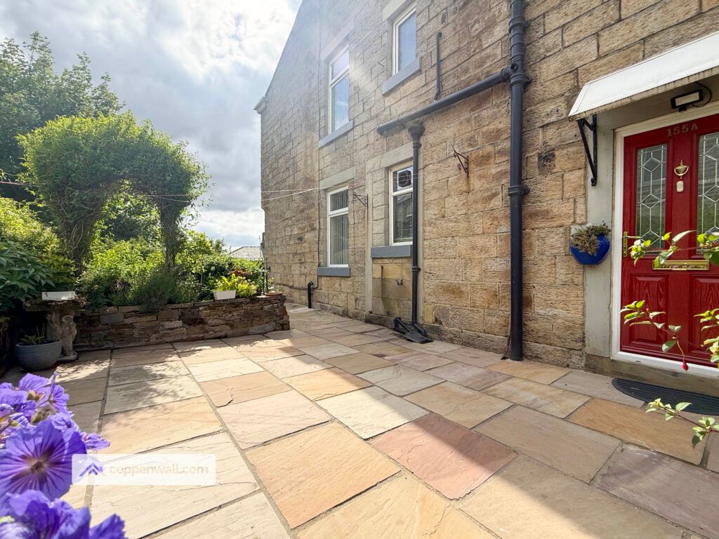 Property photo 1 of 28
