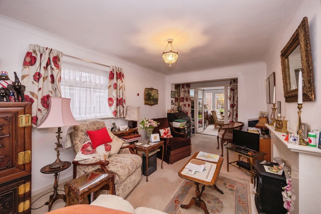 Property photo 3 of 14 Photo