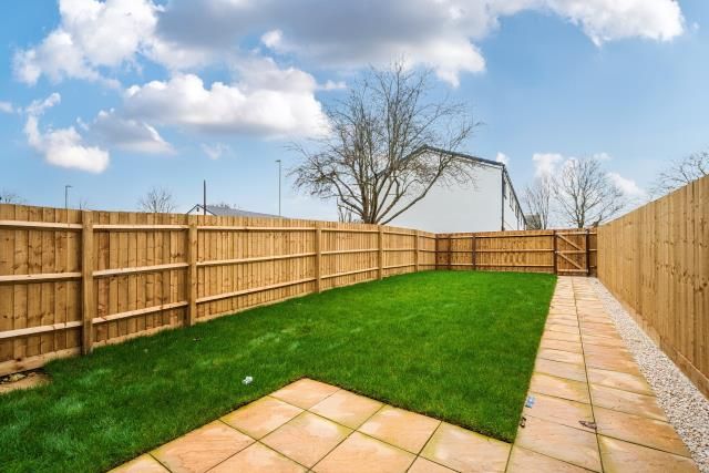 Property photo 1 of 10 Garden View