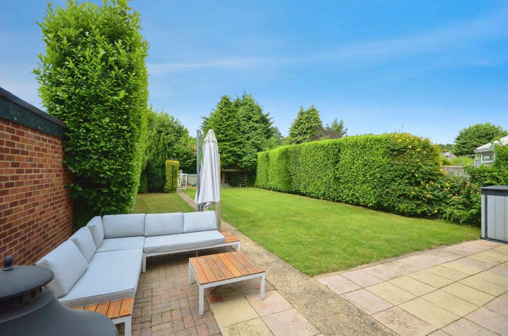 Property photo 2 of 17