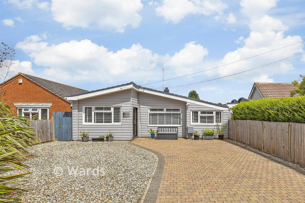 Property photo 1 of 19 External