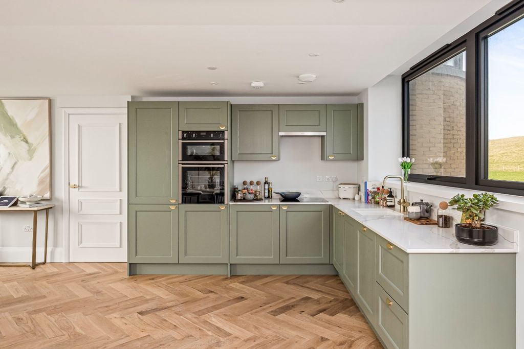 3 bed flat for saleCliffs Point, Greenways, Ovingdean BN2 photo 3