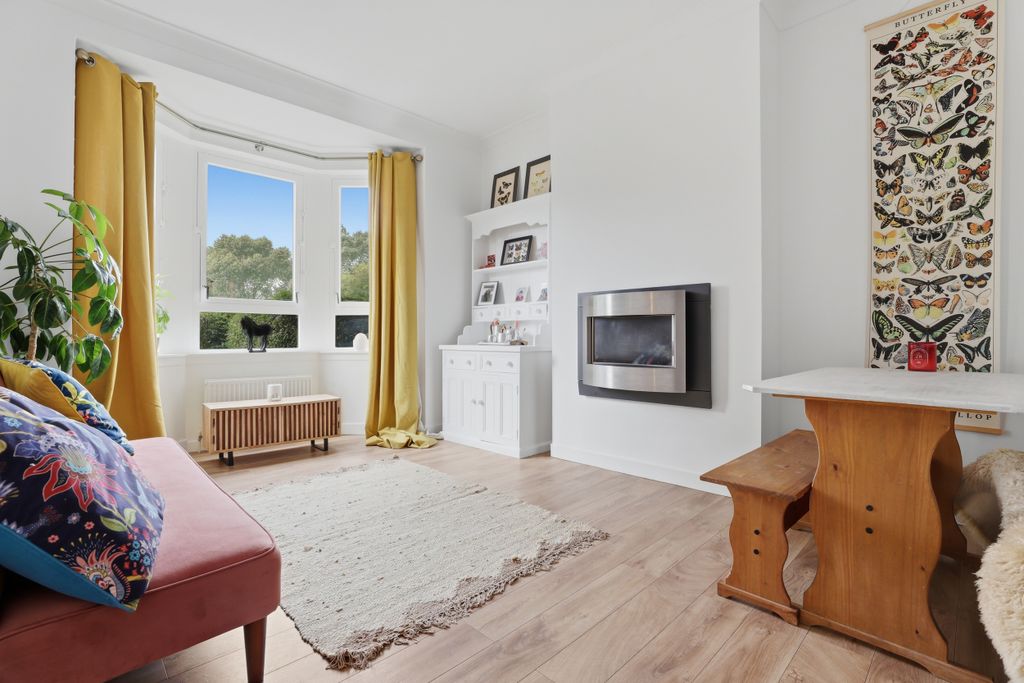Property photo 2 of 41