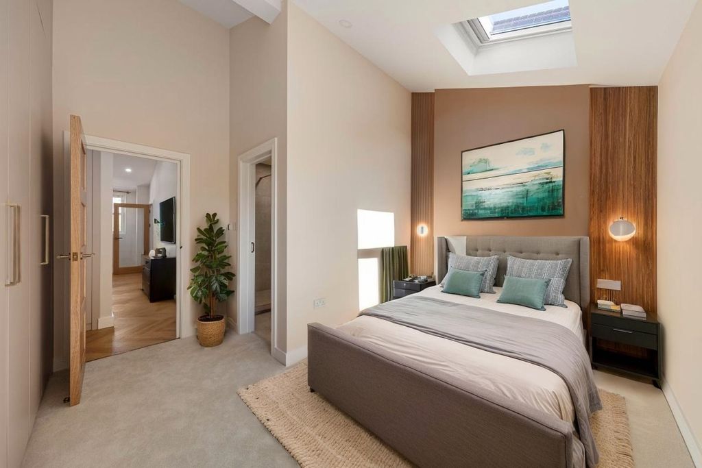 Property photo 3 of 5 Amxaylllo6Mvtzc51...