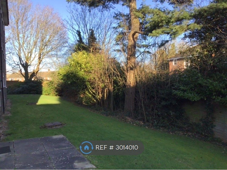Property photo 2 of 8