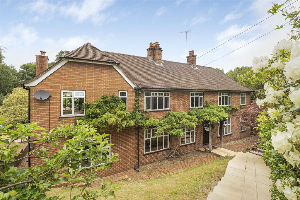 Property photo 1 of 40 Picture No. 12