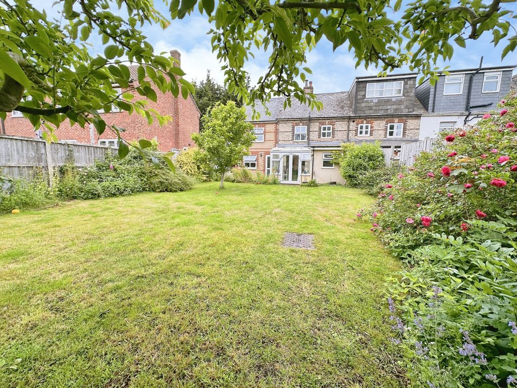 Property photo 1 of 26 Coggeshall Road
