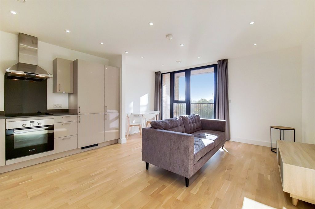 Property photo 2 of 15 Picture No. 43