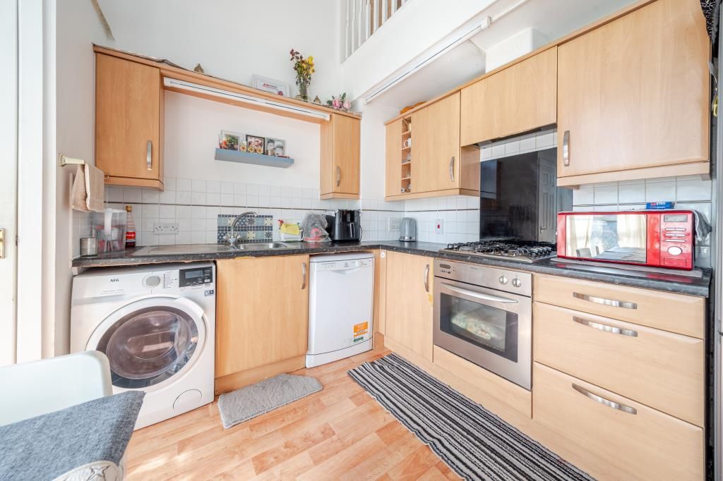 Property photo 2 of 18 Kitchen