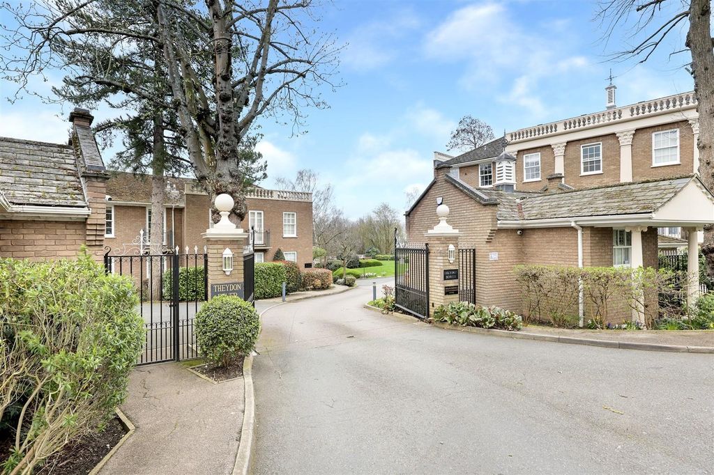 Additional image 15 of 2 bed flat for saleBower Hill, Epping CM16
