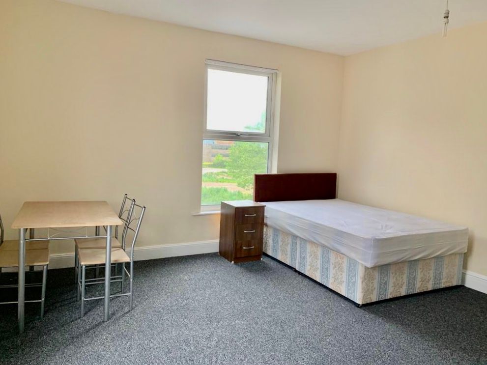 Property photo 1 of 5
