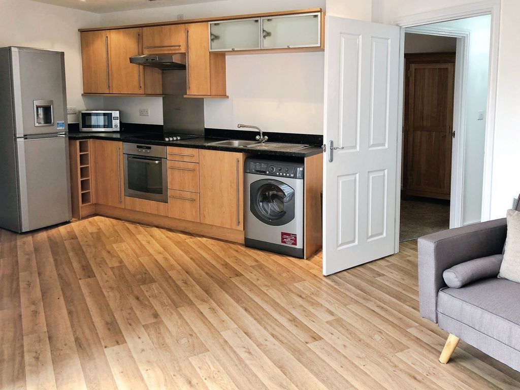 Property photo 2 of 7