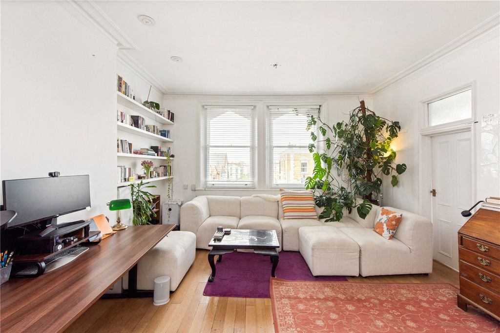 Property photo 1 of 10 Picture No. 08