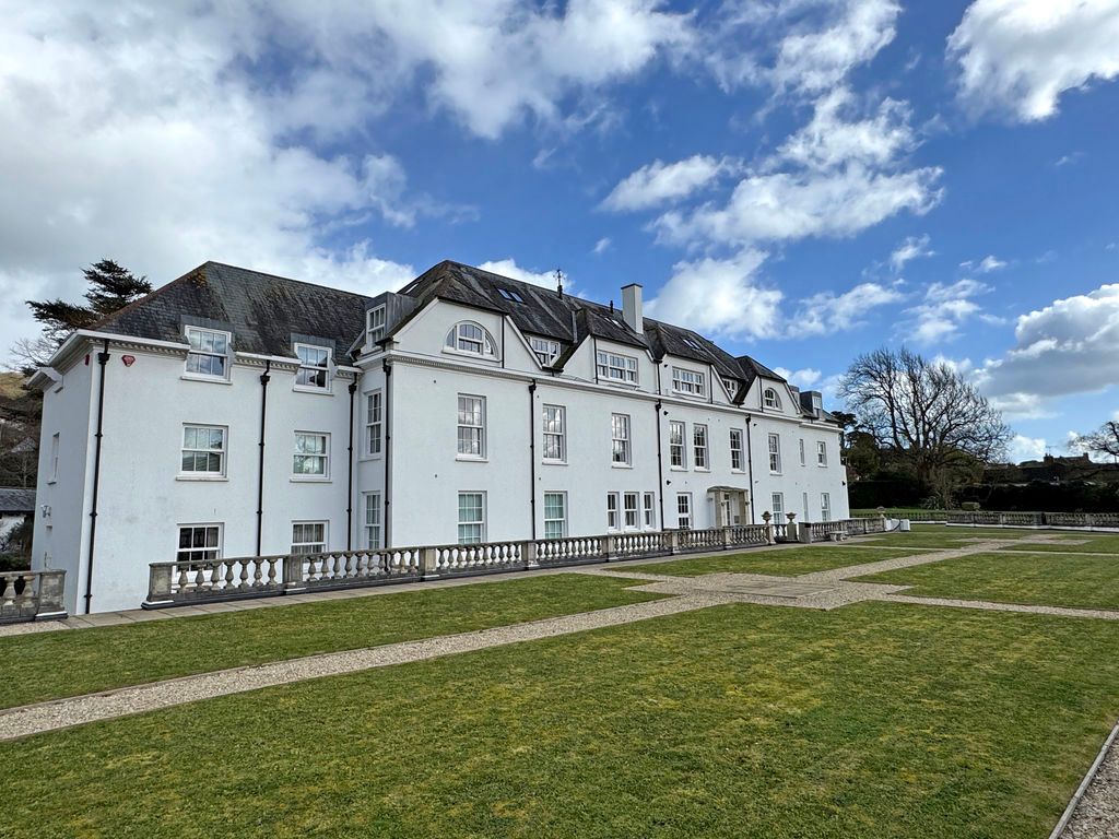 Property photo 1 of 11 Photo 2