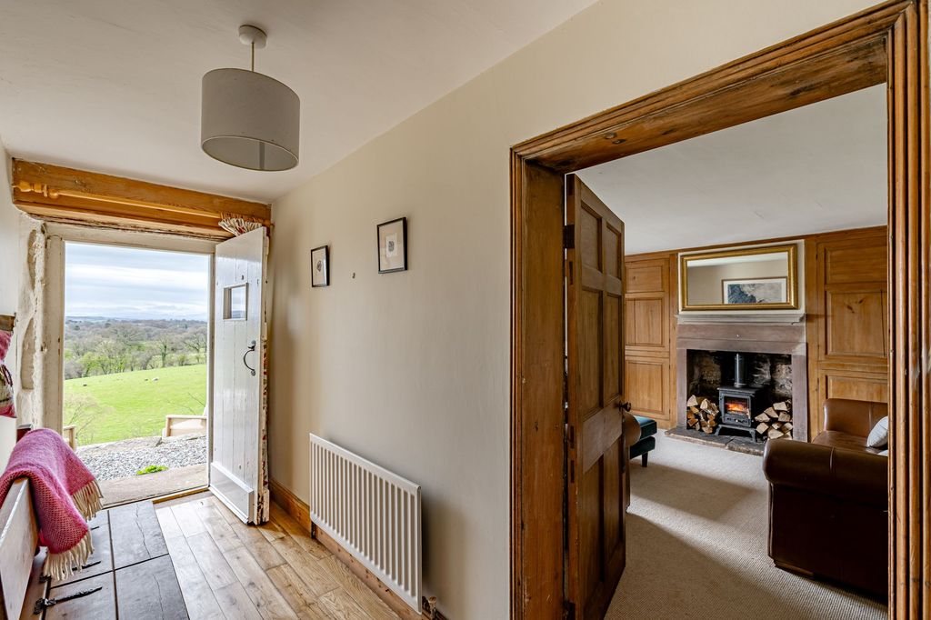 Property photo 3 of 57