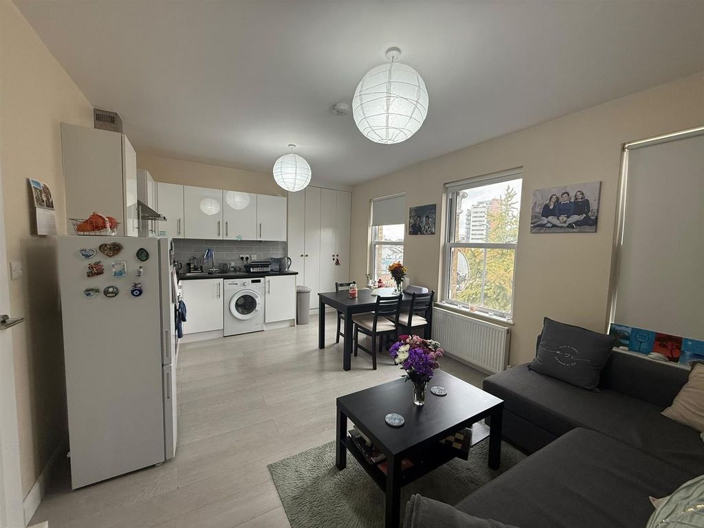 Property photo 3 of 6 2.Jpg