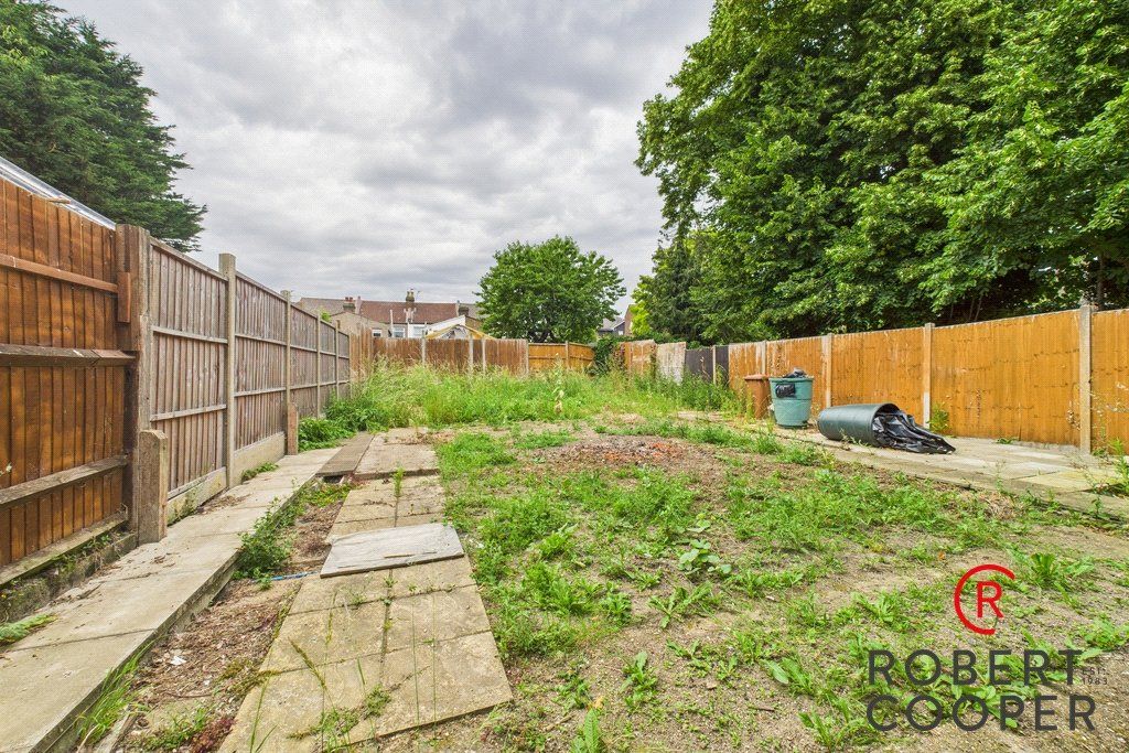 Property photo 2 of 10 Picture No. 17