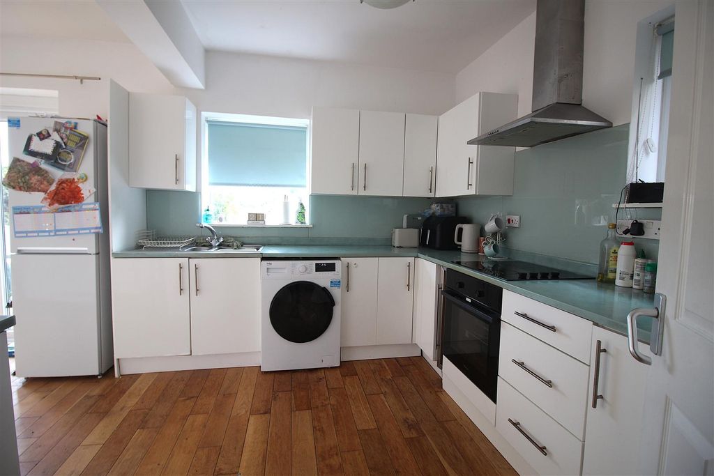 Property photo 2 of 15 Img_2406.Jpg