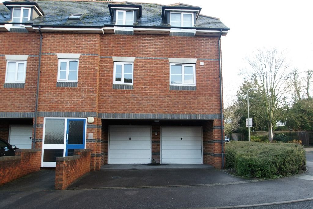 Property photo 1 of 2