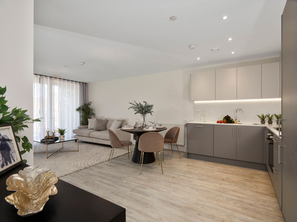 Property photo 2 of 7 242080-14