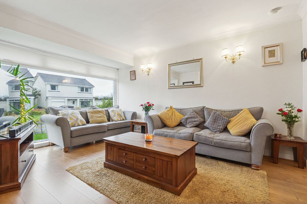 Property photo 2 of 24