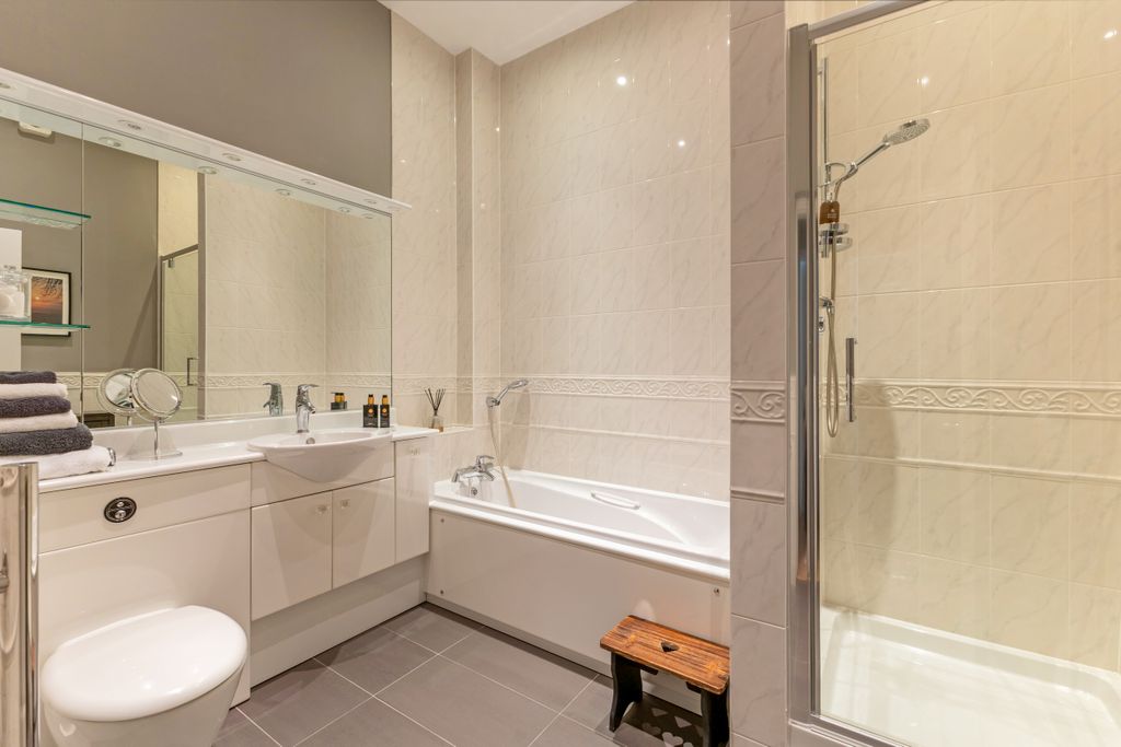 Additional image 13 of 3 bed flat for saleUpper Lodge Way, Coulsdon CR5