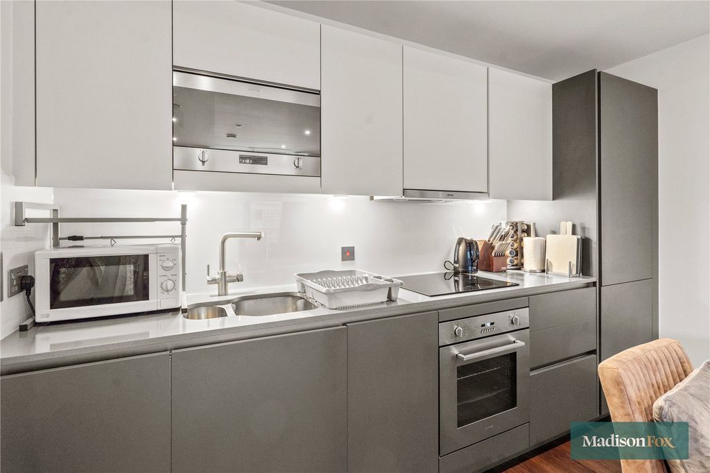 Property photo 2 of 18 Picture No. 06