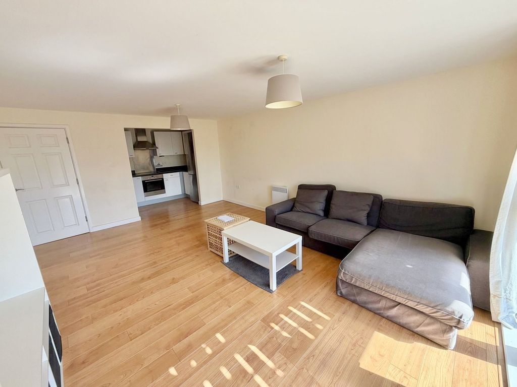 Property photo 3 of 19