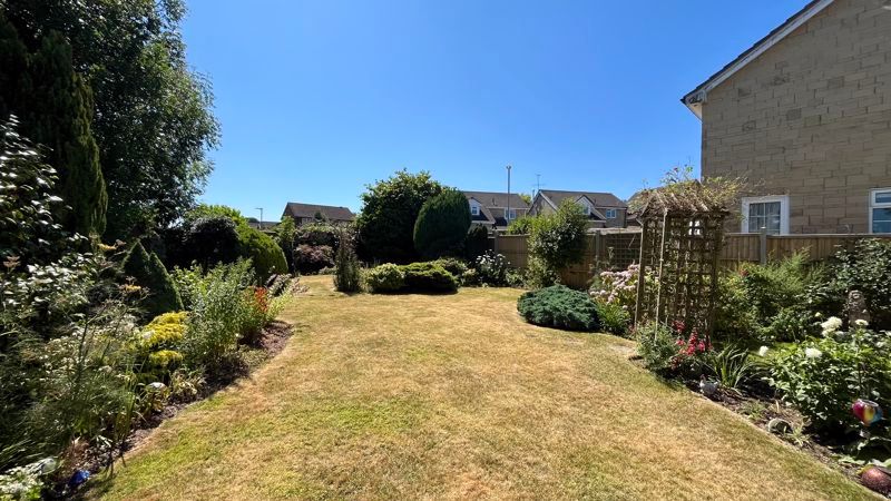 Property photo 2 of 25 Rear Garden